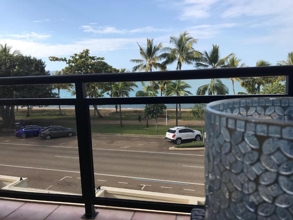 The Strand Townsville Hotels The Strand Hotels in Townsville Hotel