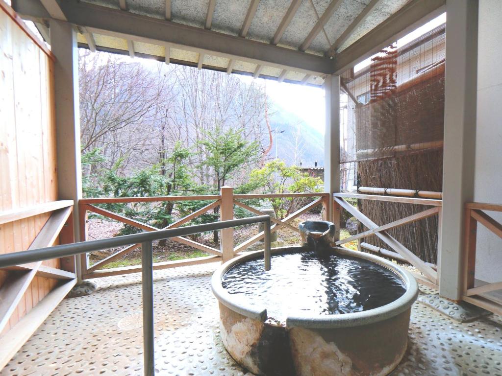Hot spring bath