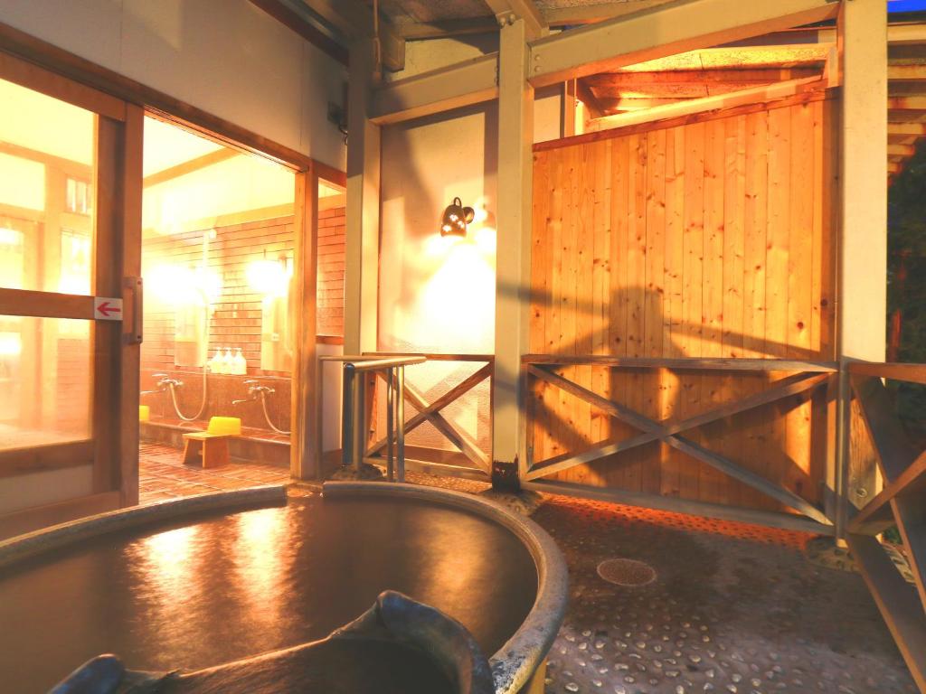 Hot spring bath
