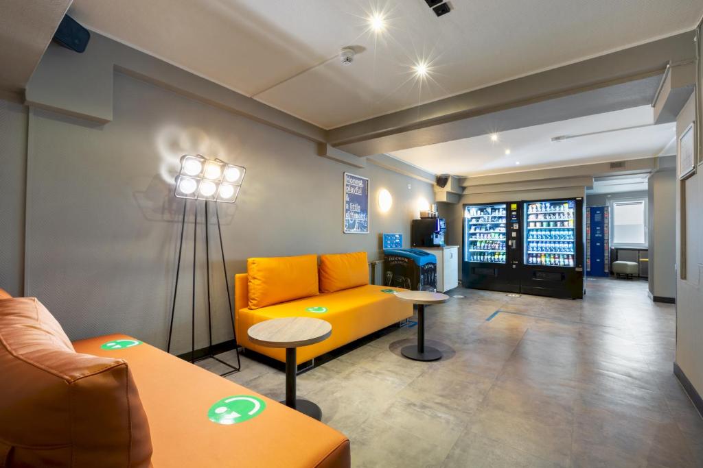 a&o ケルン ハウプトバーンホーフ (a&o Koln Hauptbahnhof) ラウンジ