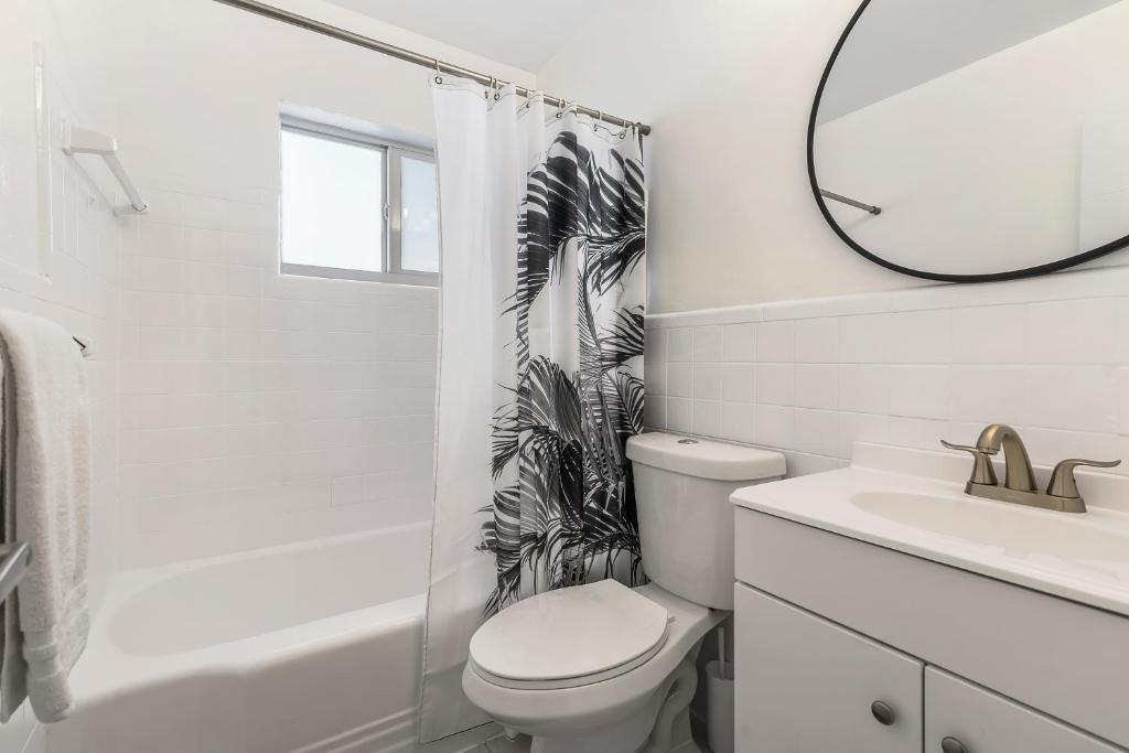 Alani Bay Premium Condos photo
