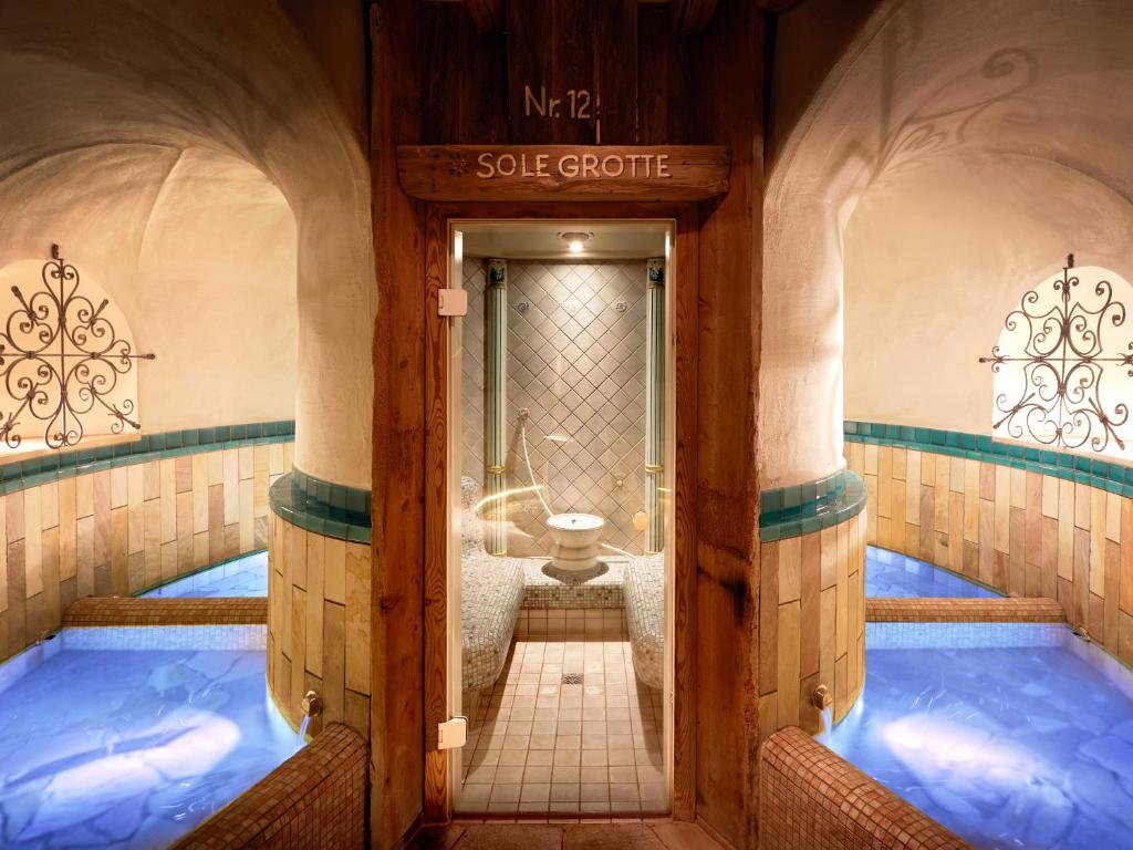 Steamroom