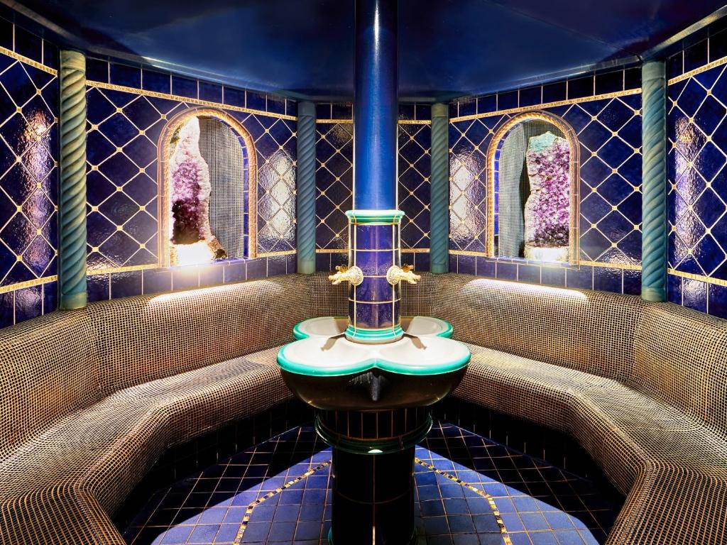 Steamroom