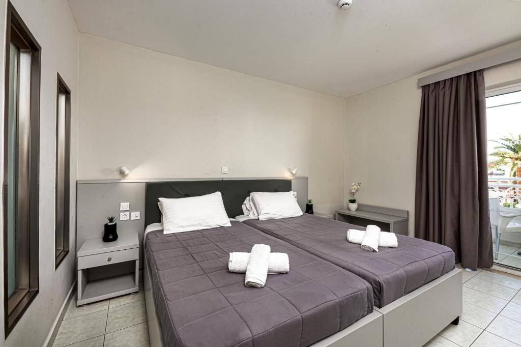 Poseidon Beach Hotel — Hotel rooms in Laganas, Ionian Islands