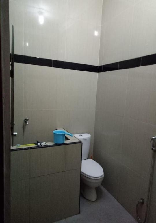 Homestay Kuning Ceria - Murah, Akses kota & wisata photo