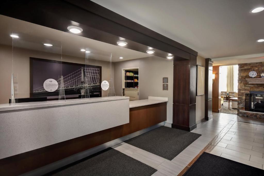 Staybridge Suites Holland photo