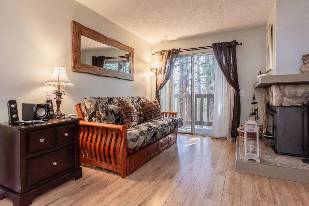 Mammoth View Villas # 34, Mammoth Lakes