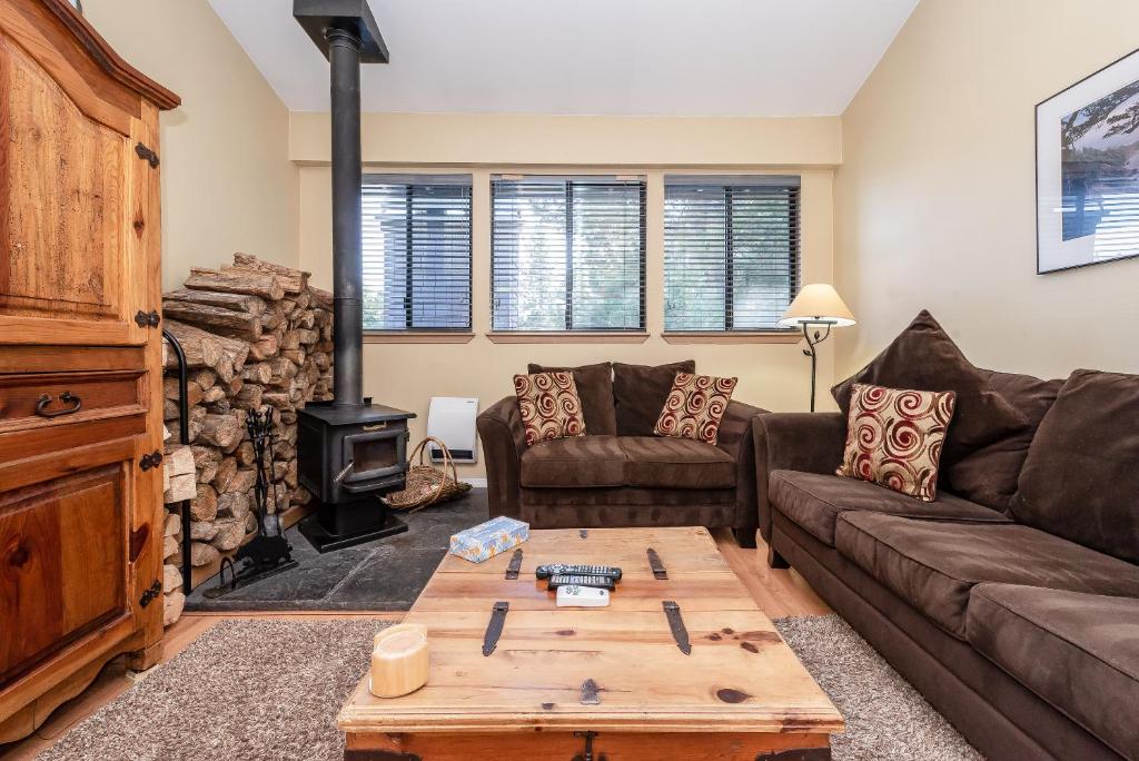 Summit B- # 257, Mammoth Lakes