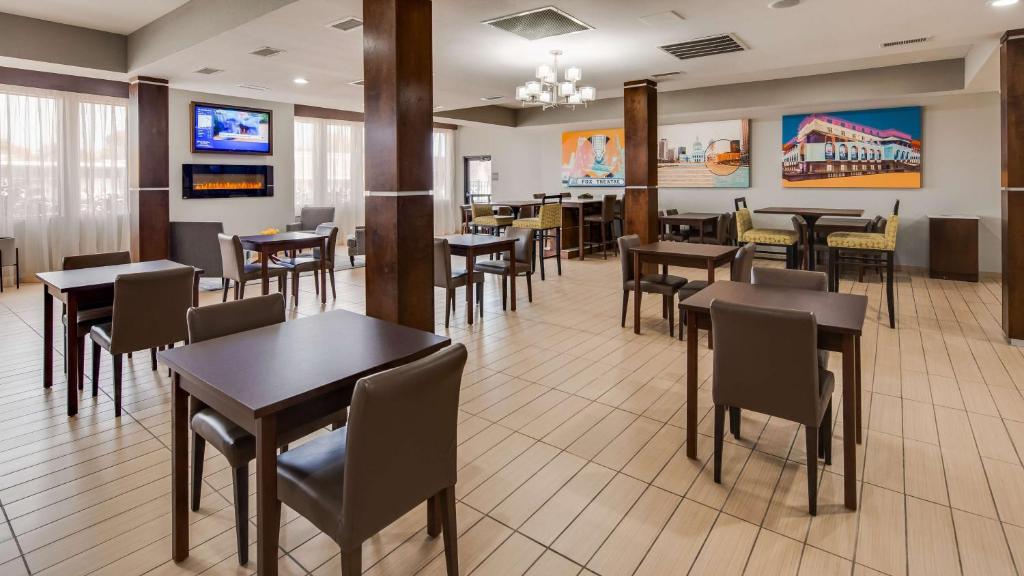 Photo 5 of Best Western St. Louis Airport North Hotel & Suites