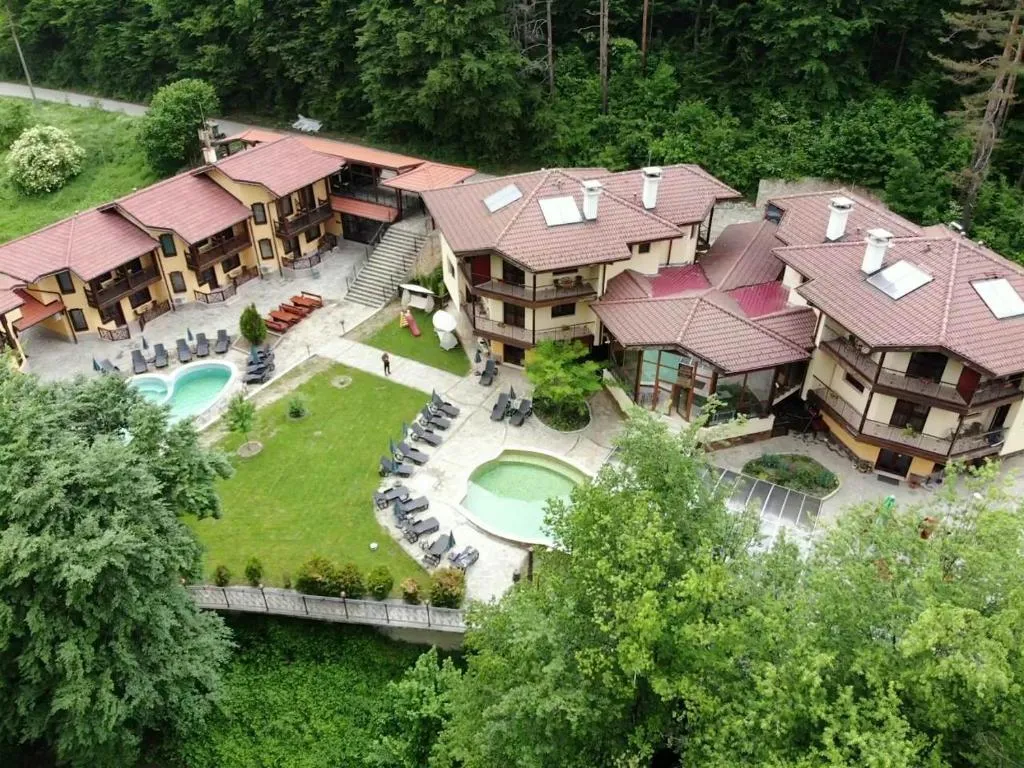 Galaxy Hotel，位于奇夫利克的酒店