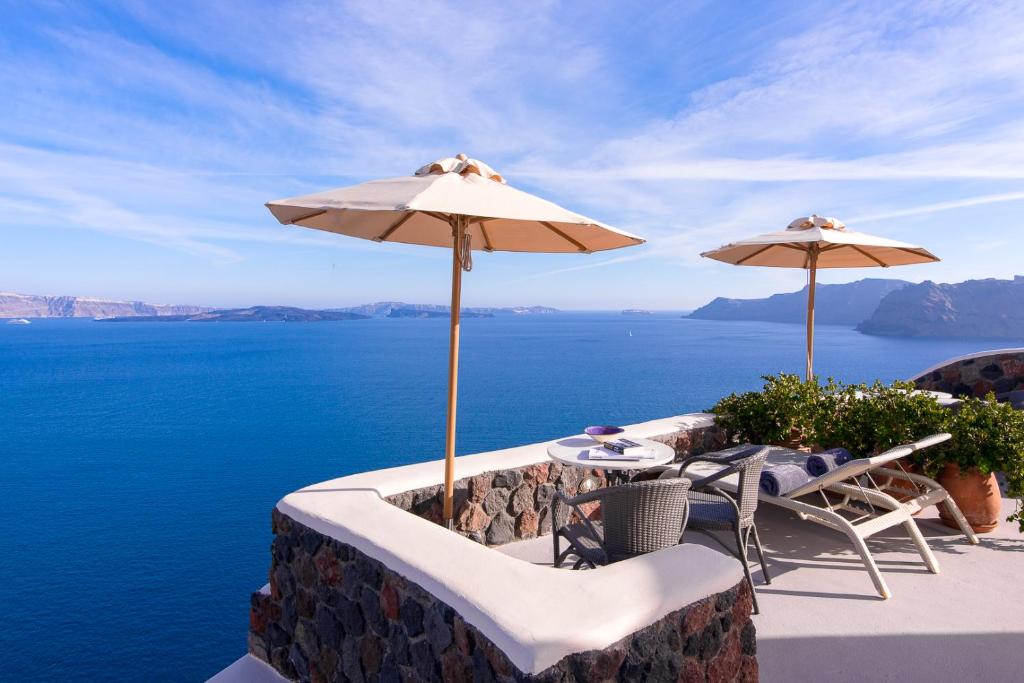 ペゾゥレス オブ イア (Pezoules of Oia) バルコニー/テラス