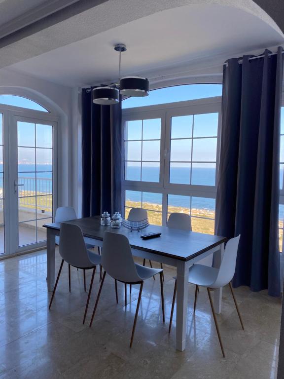 Roger's house frente al mar en Alicante - 1