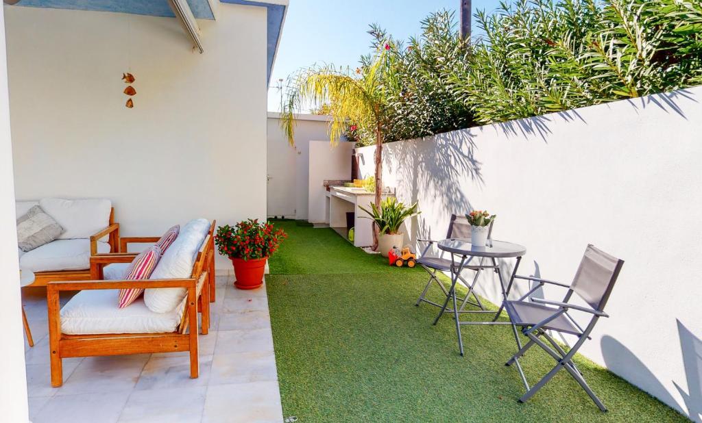 Villa Juan Miguel en Dénia a 50m de la playa Terraza, barbacoa y parking By Family Homes Rentals - 4