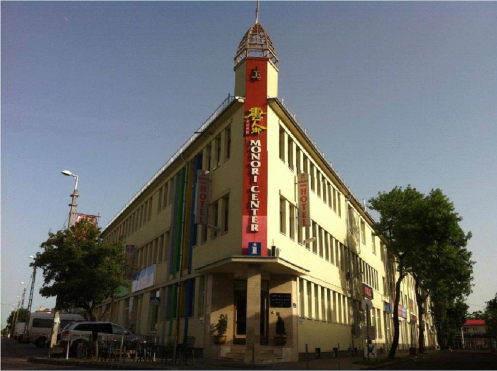 Milky Way Hotel — Hotel in Budapest