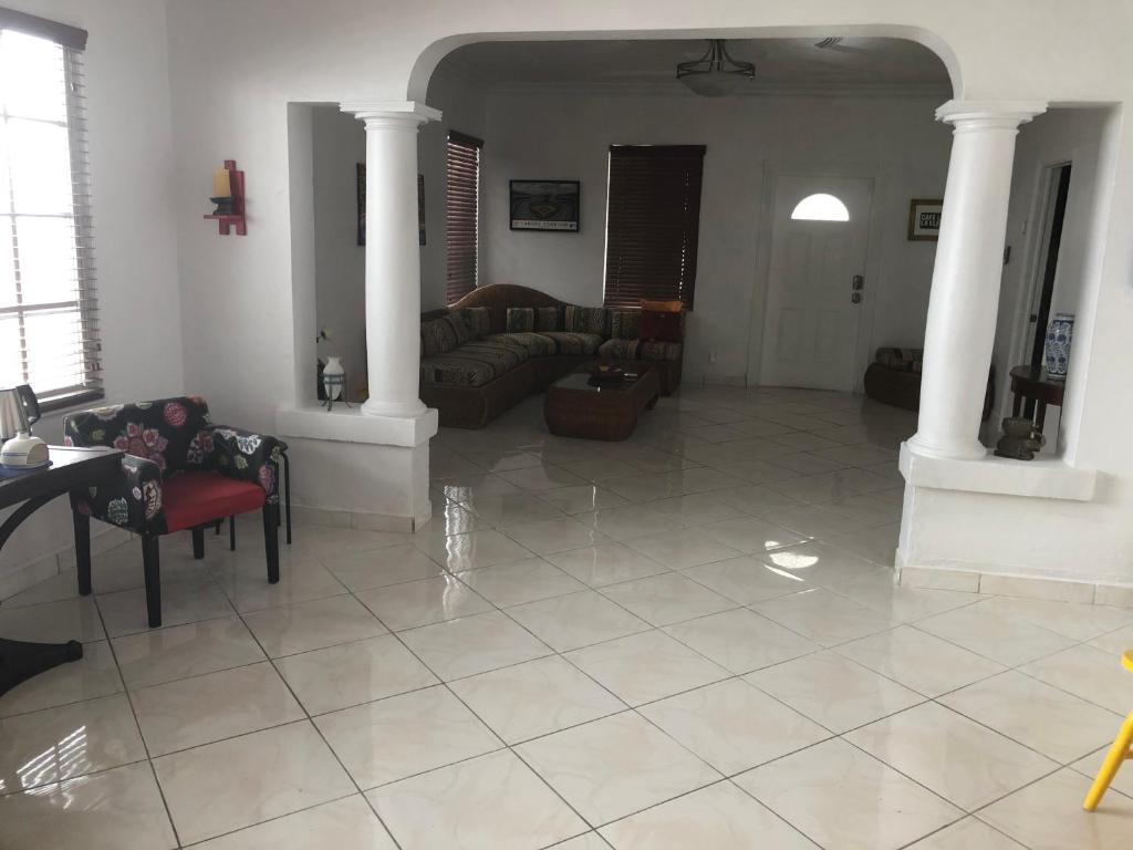 V - Cozy Room in the Heart of Little Havana (Ap 3) photo