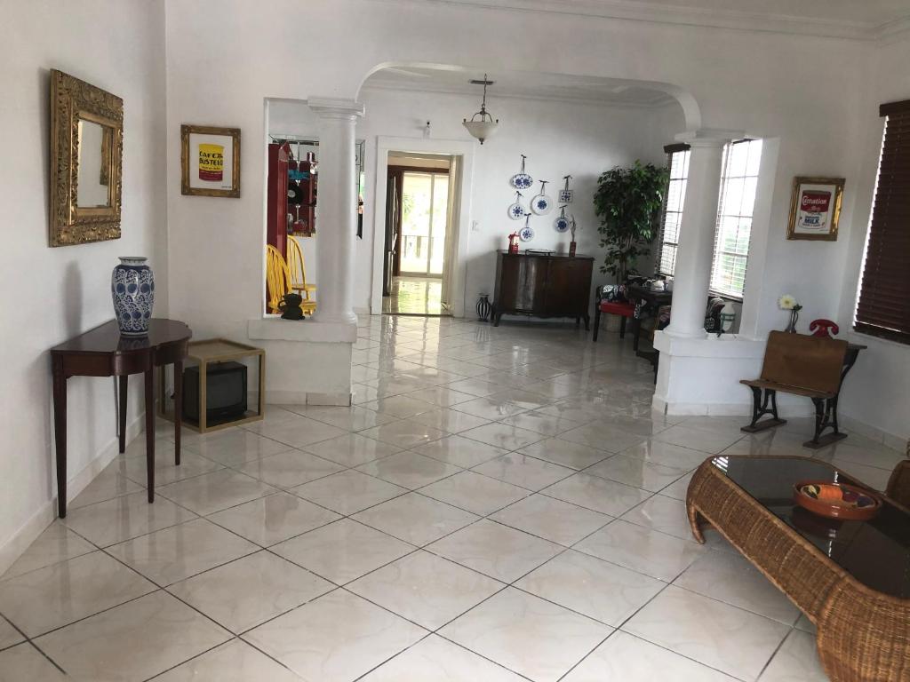 V - Cozy Room in the Heart of Little Havana (Ap 3) photo