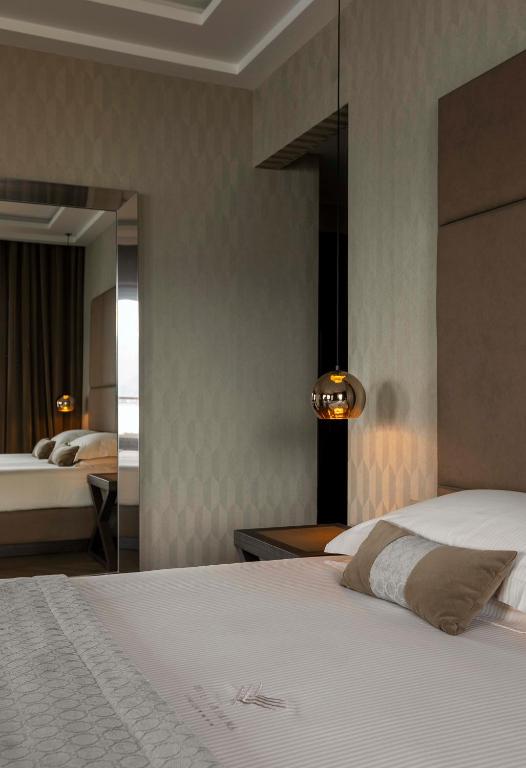 Hotel La Palma — Hotel rooms in Stresa, Piedmont