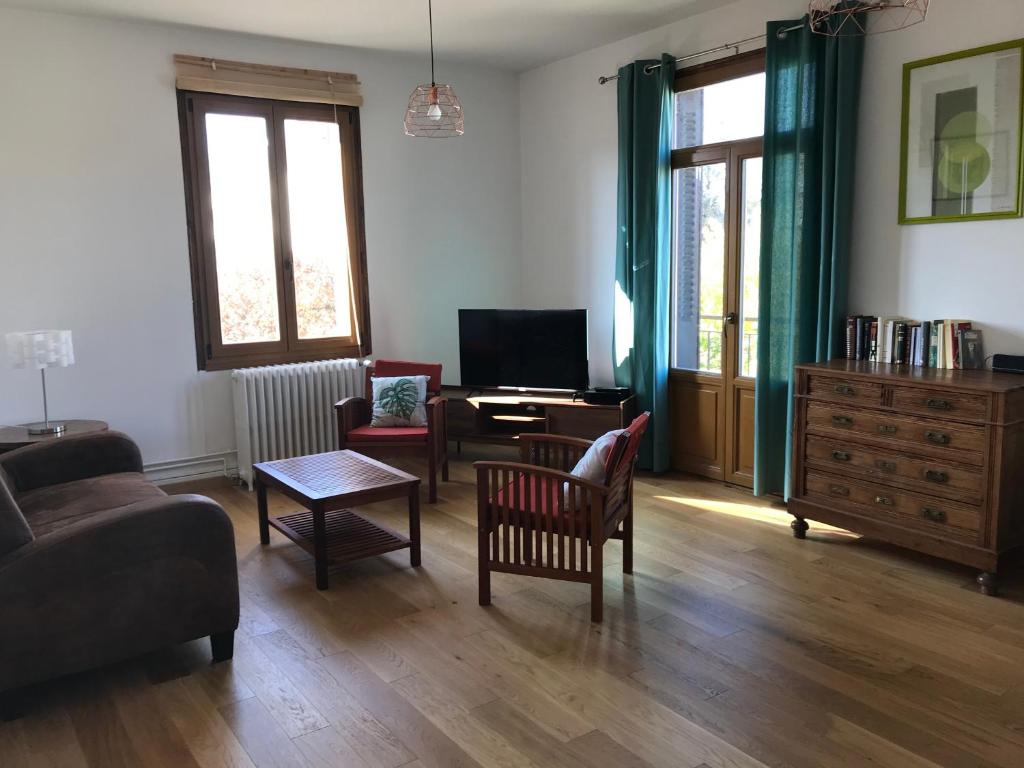 LE CATALPA - centre ville, jardin & parking! - 3