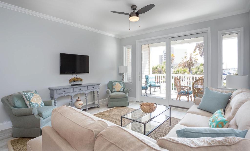 114 West Arctic, Folly Beach