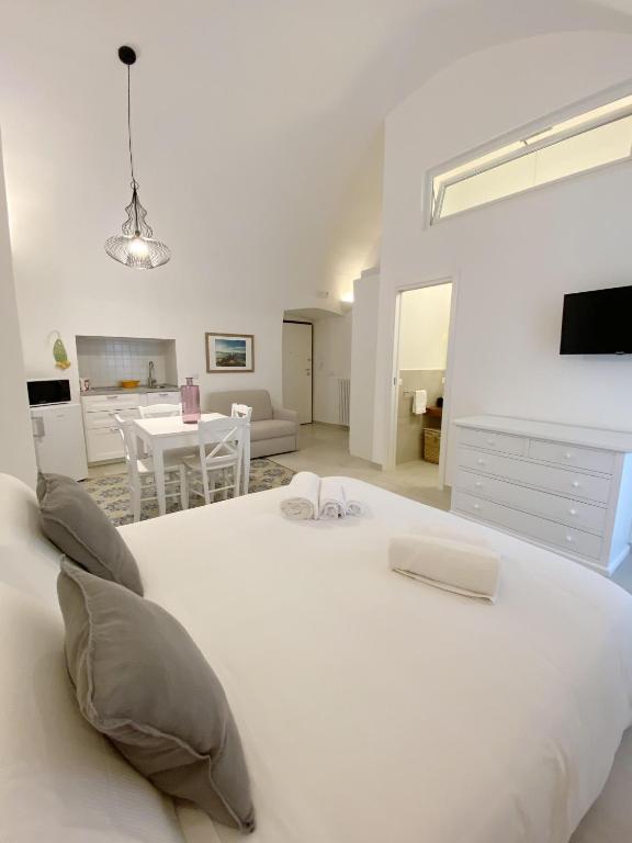 Exterior or thumbnail of Domina Living Apartments