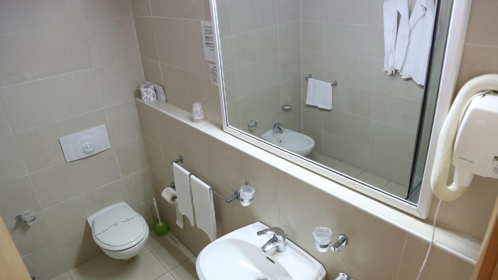 Hotel Meranda photo