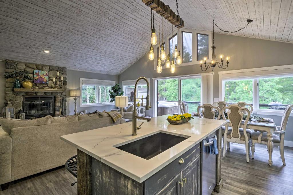 Upscale Home with Hot Tub 3 Mi to Breck Ski Resort!, Breckenridge