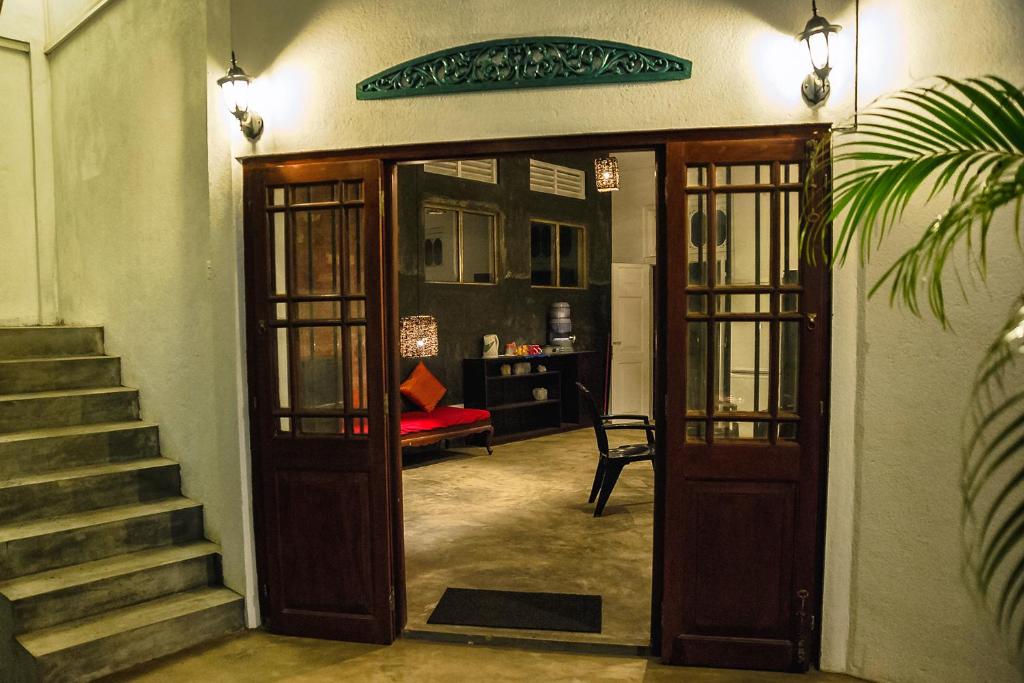 Colombo Beach Hostel photo
