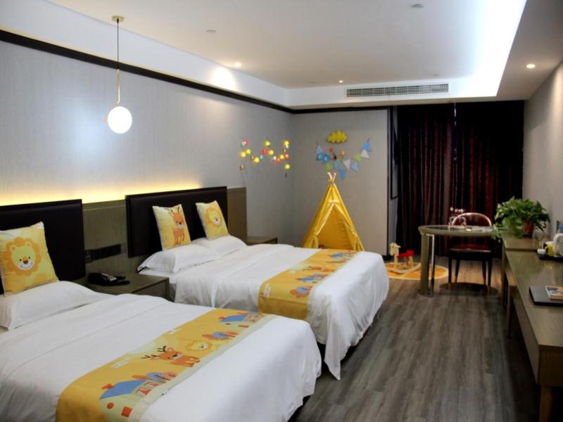 GYA Taizhou Jingjiang City South Century Plaza Hotel photo