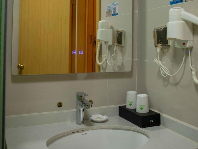 GreenTree Inn Lvliang Wenshui County People's Hospital photo