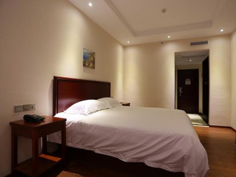 GreenTree Inn Shangrao Wuyuan Bus Station Tang Village Express Hotel  photo