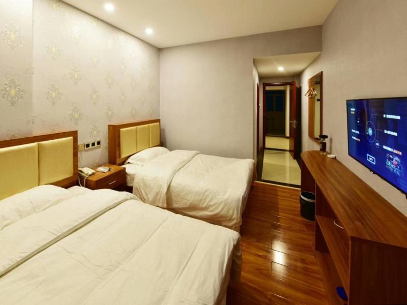 Shell Zhaozhong Ancient Street Jinzhong County Railway Station Hotel photo