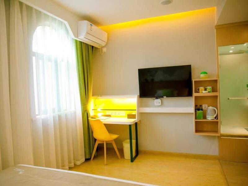 Vatica Fuyang Linquan County Jiangziya Square Hotel photo