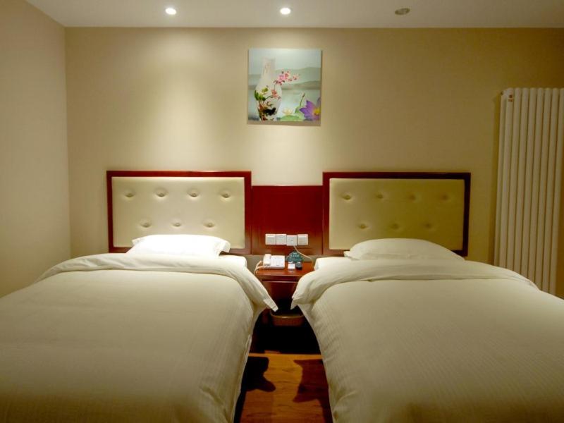 GreenTree Inn ShanDong TaiAn Wanda Plaza Bus Station Express Hotel photo
