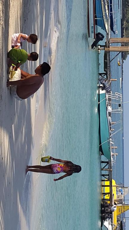 Fosters West Bay Resort photo