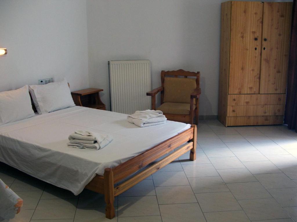 Erato Hotel Apartments photo