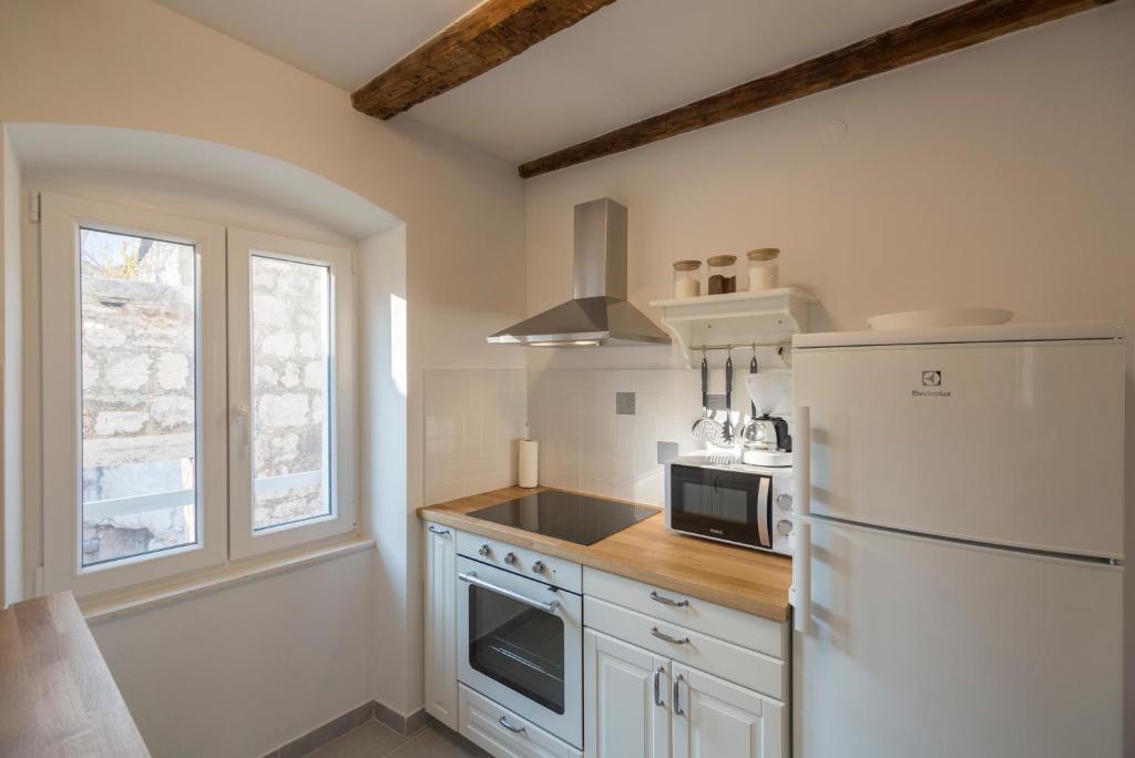 Apartments Bepi Komiza 전경