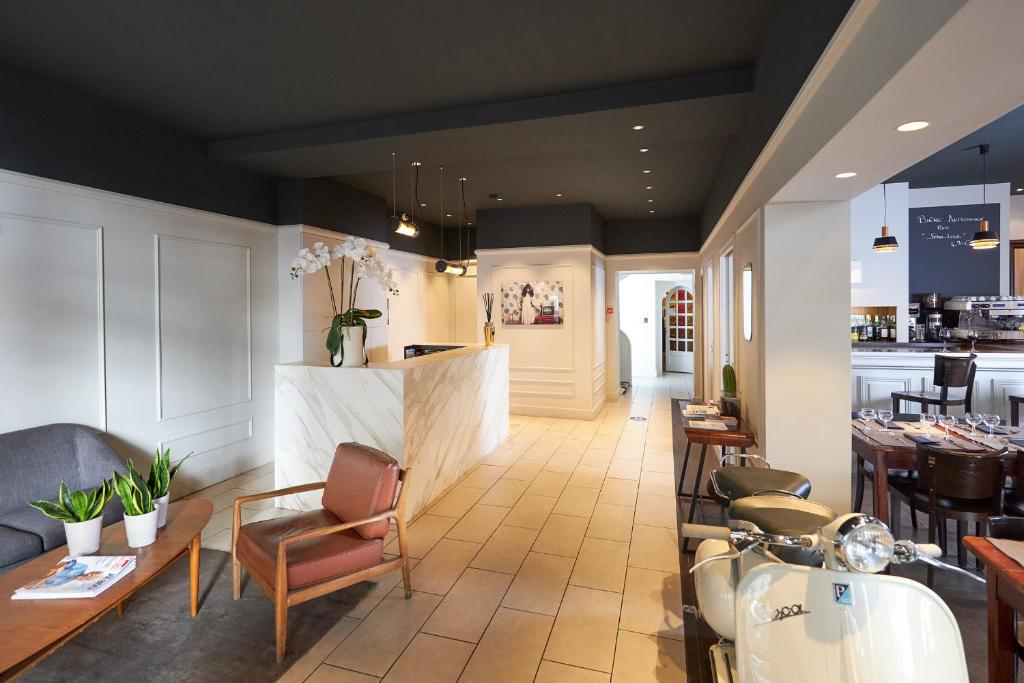 Hotel Les Negociants photo