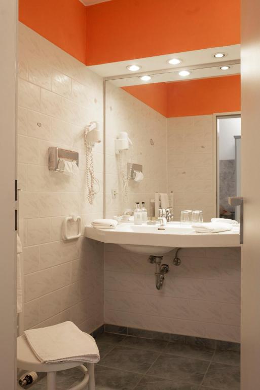 Hotel Adagio photo