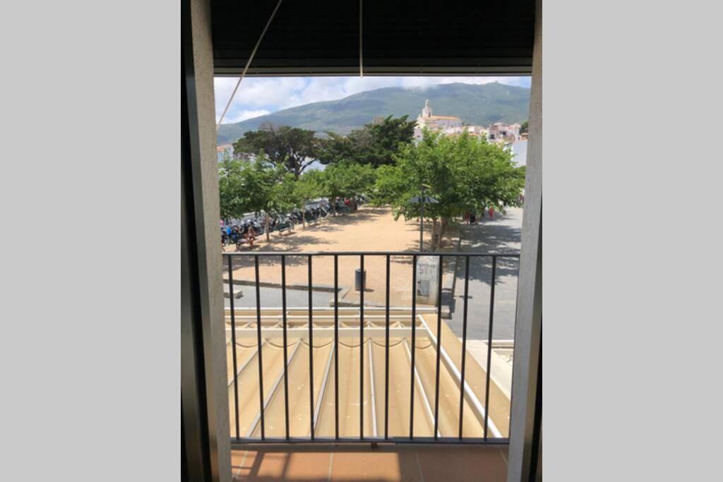 ROQUES - Casa en primera linea de mar en CADAQUES photo
