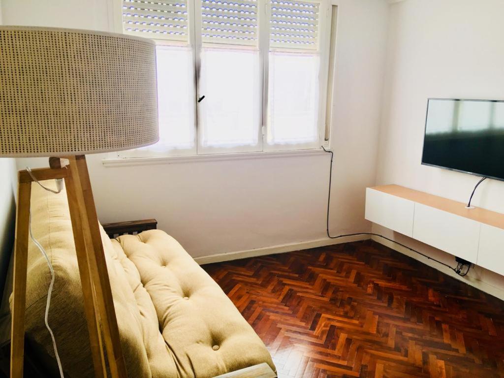 Amplio y luminoso departamento - 4