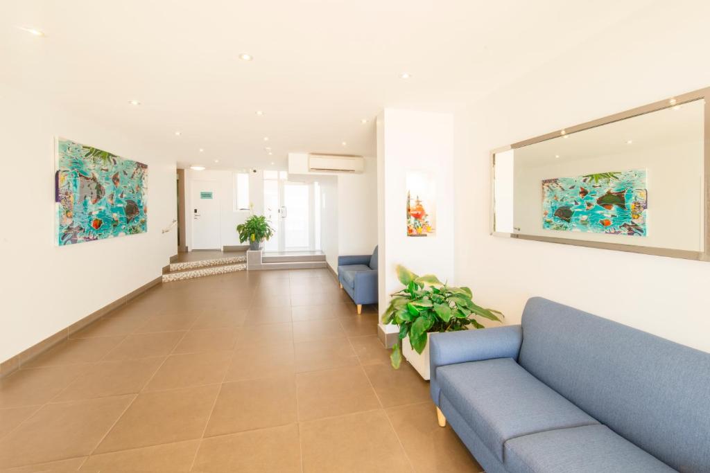 Berkeley On The Beach Apartment photo