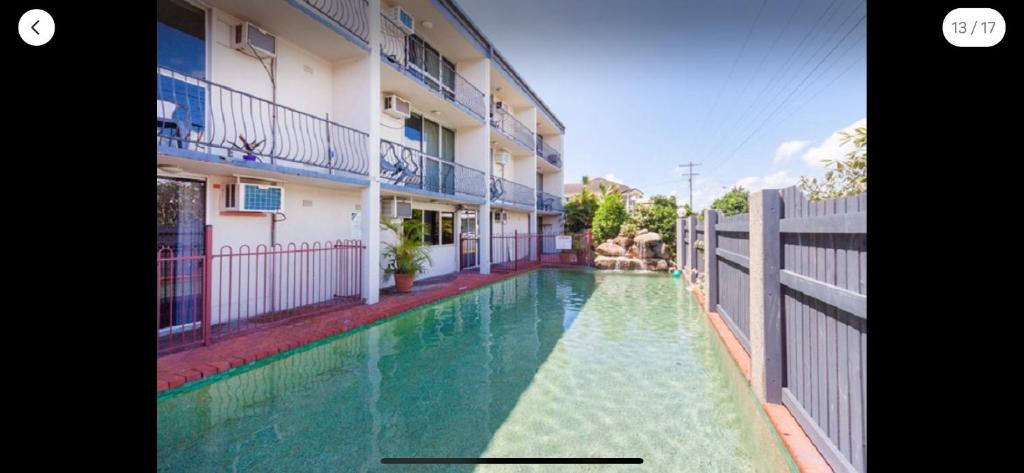 Holiday Lodge Apartment — Hotel in Cairns