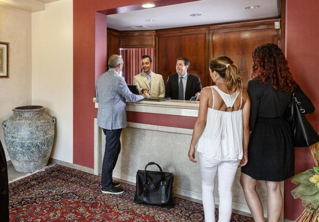 Hotel Daniel photo