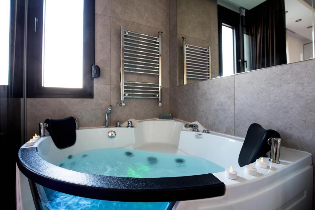 Luxury Boutique City Center Apartments photo