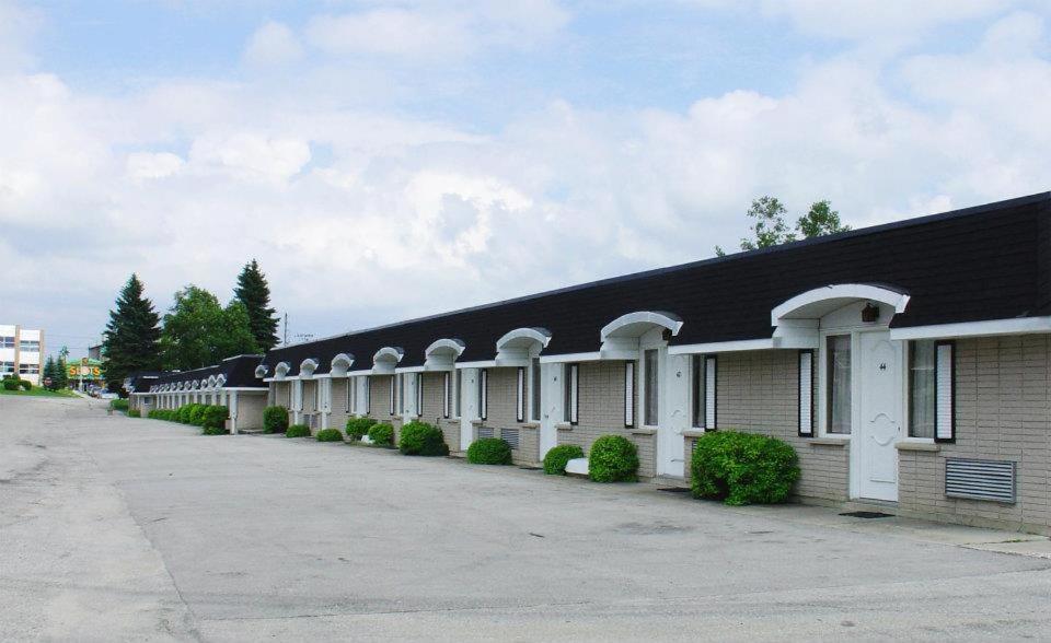 Travellers Inn photo