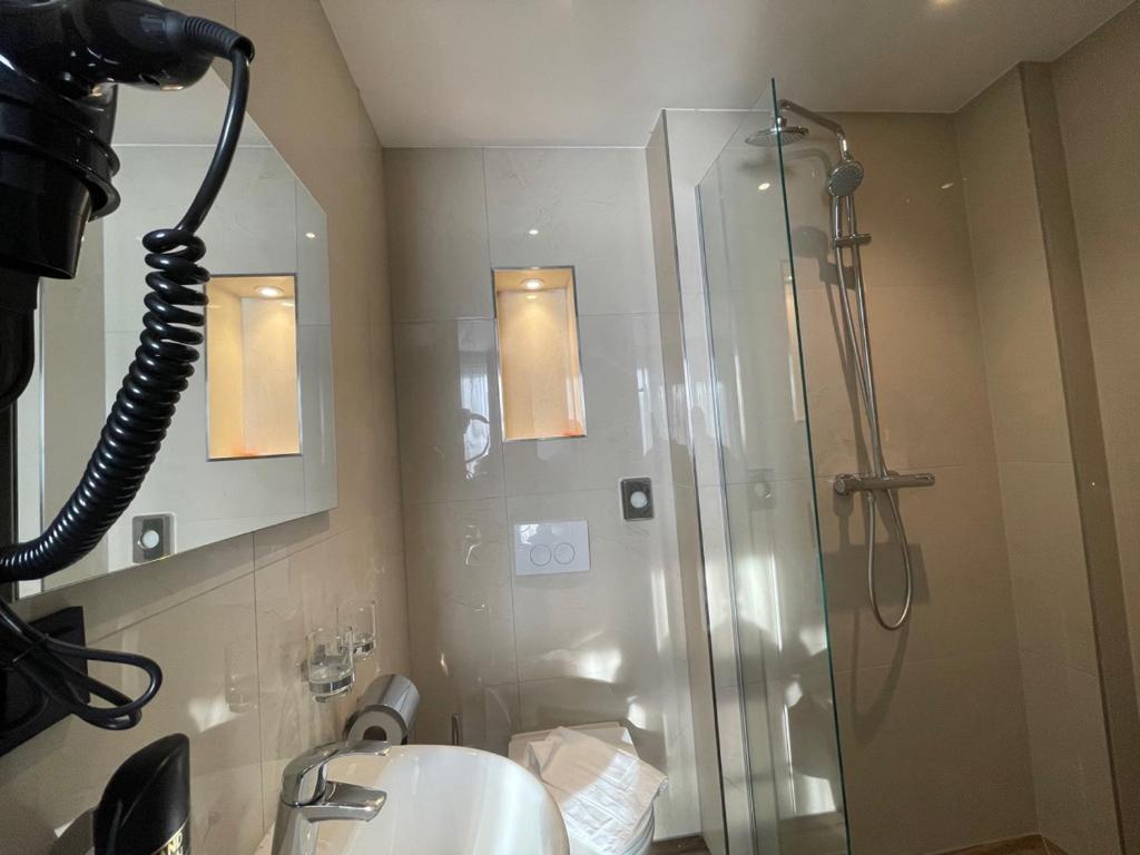 H3 Rotterdam City Center Hotel photo