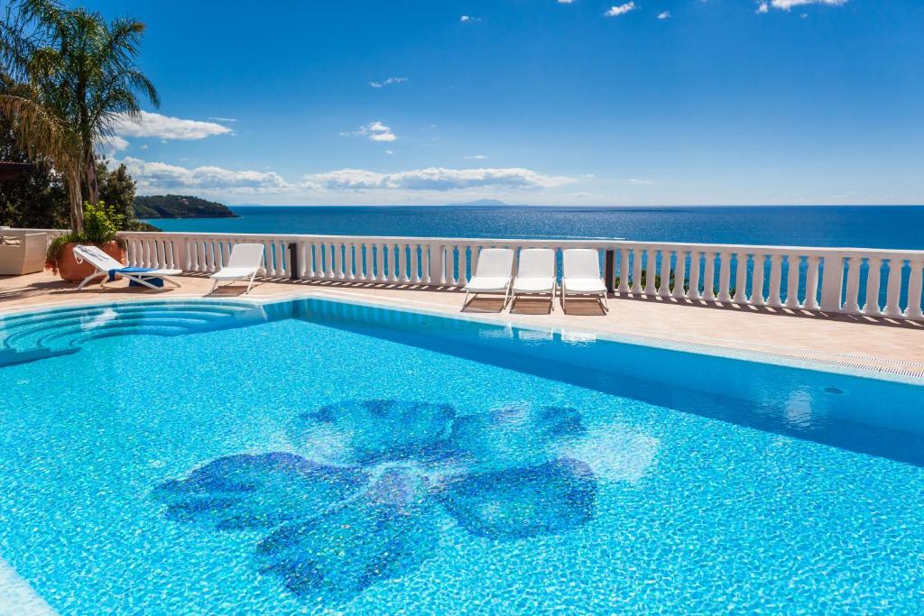 Grand Hotel Le Rocce photo
