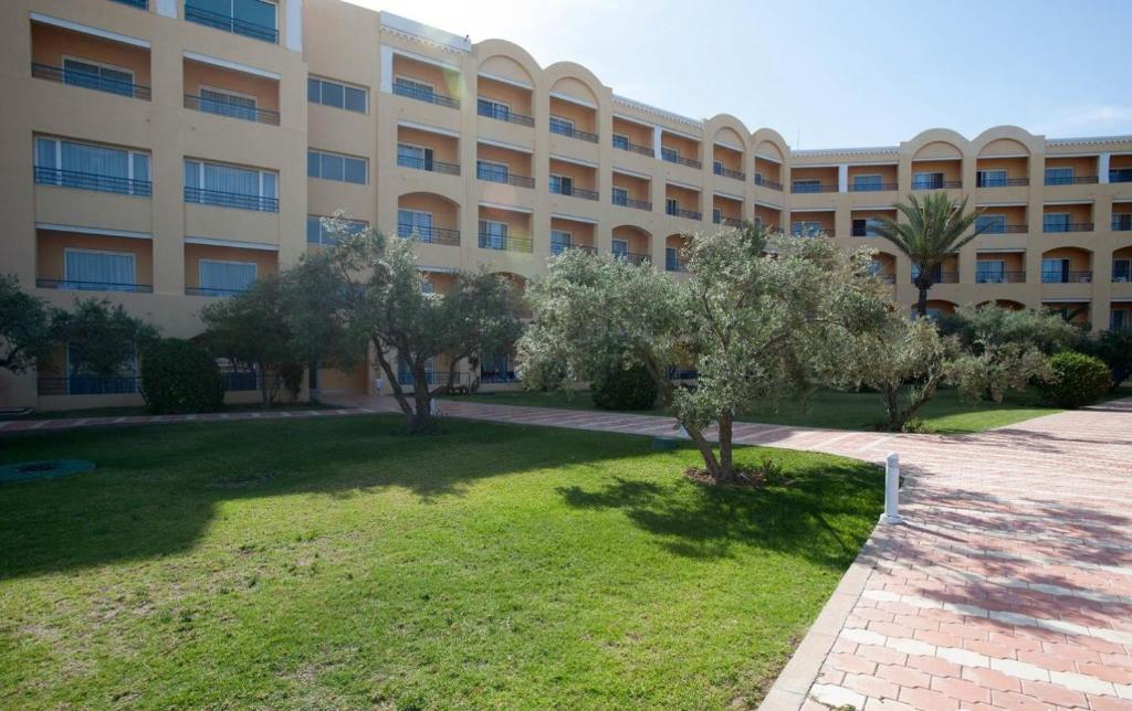 Nour Palace Thalasso & Spa - All Inclusive — Hotel building in Mahdia, Mahdia