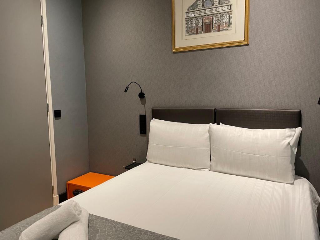 H3 Rotterdam City Center Hotel photo