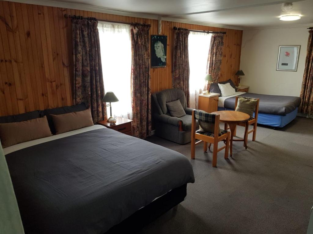 Clunes Motel photo